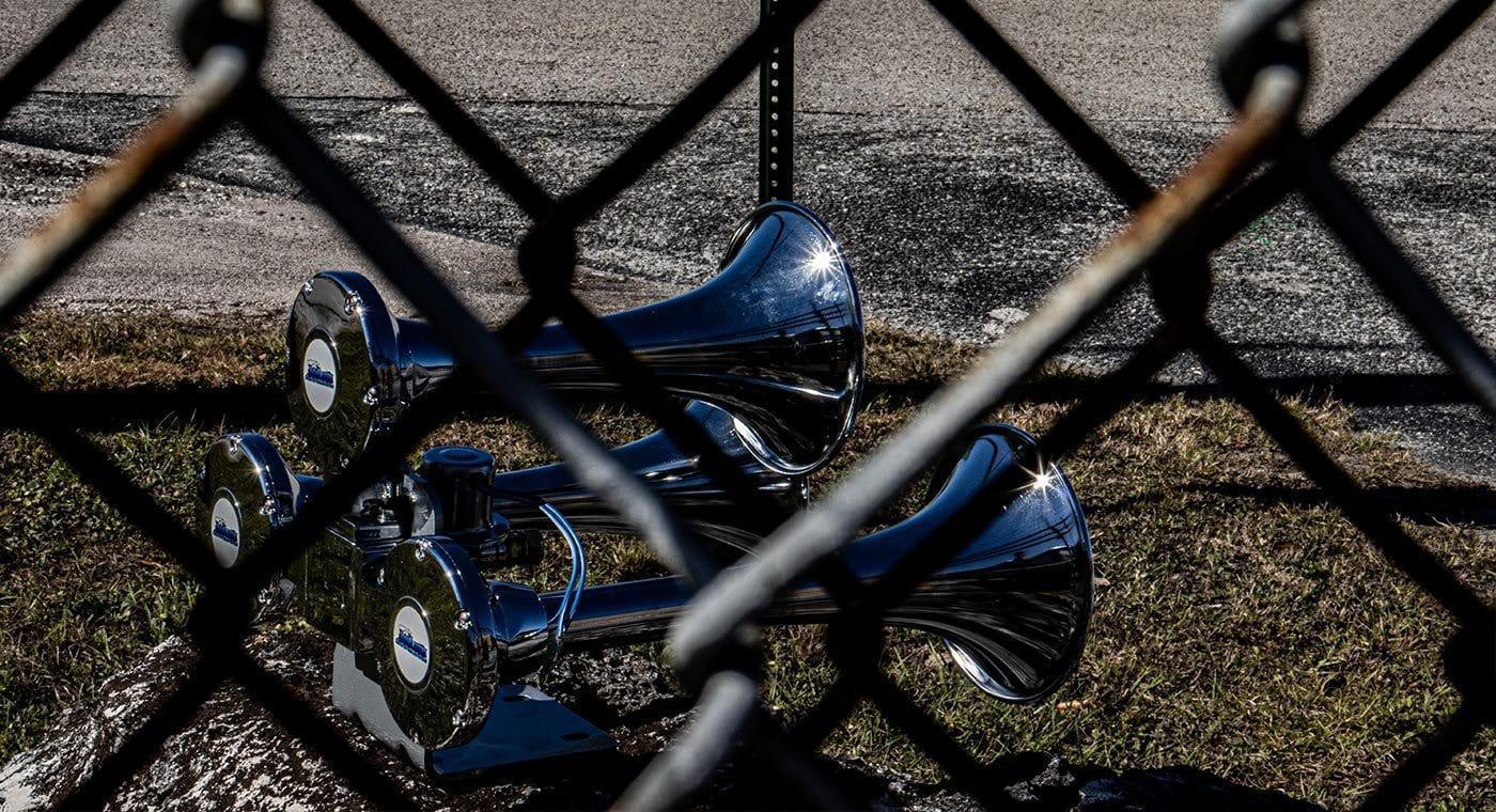 Outlaw Chrome Train Horn - Image 3